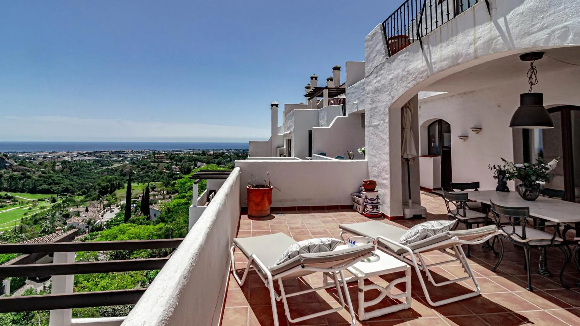 Lag - Spacious 3Br Townhouse With Private Jacuzzi マルベーリャ
