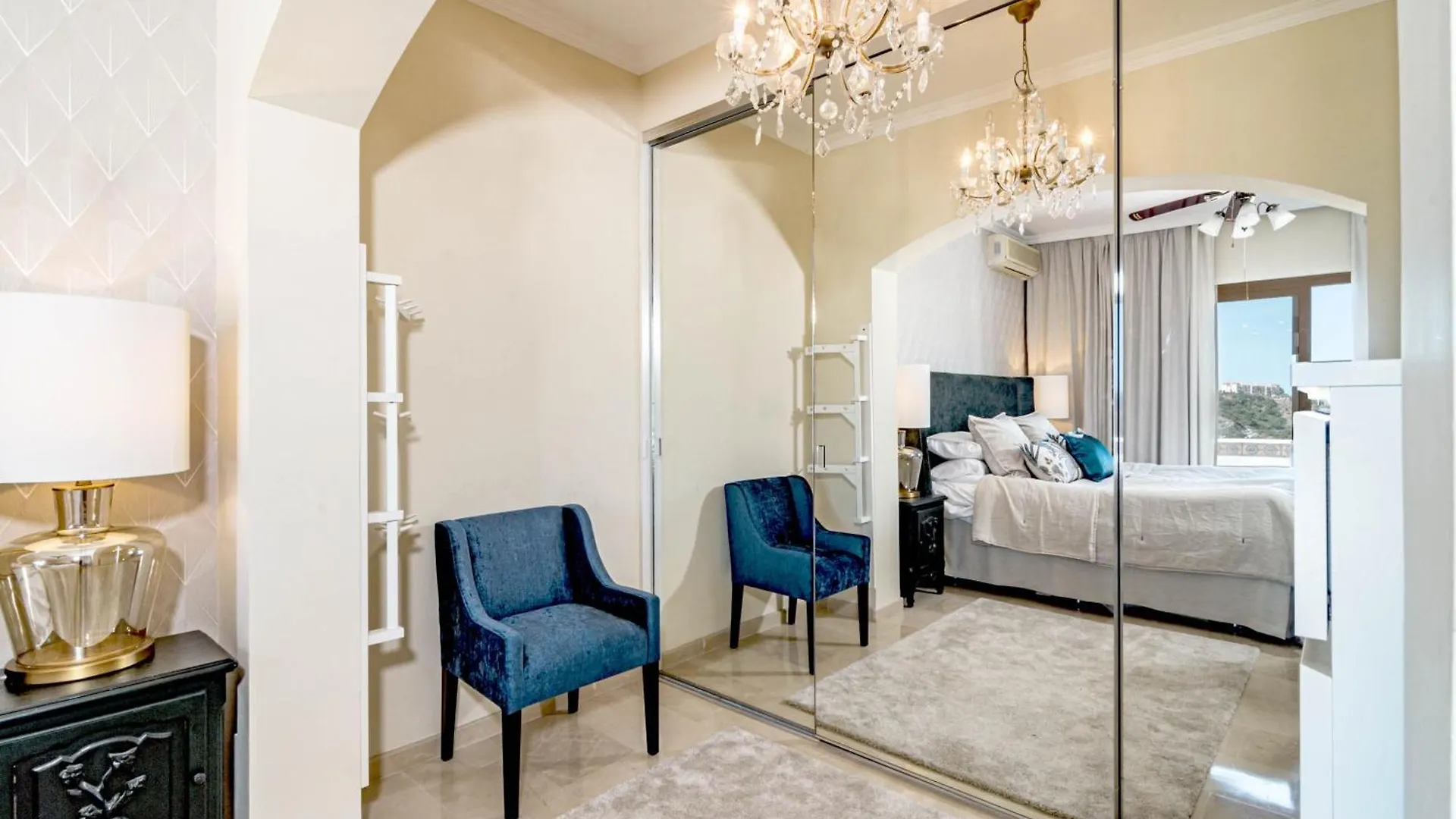 Lag - Spacious 3Br Townhouse With Private Jacuzzi マルベーリャ 0*,