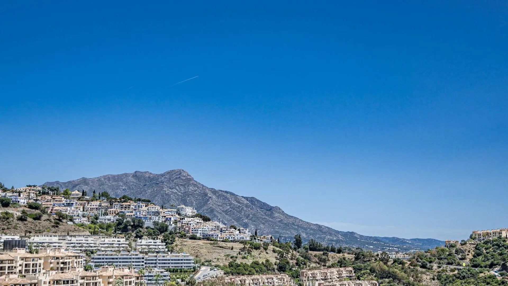 Lag - Spacious 3Br Townhouse With Private Jacuzzi Marbella Spagna