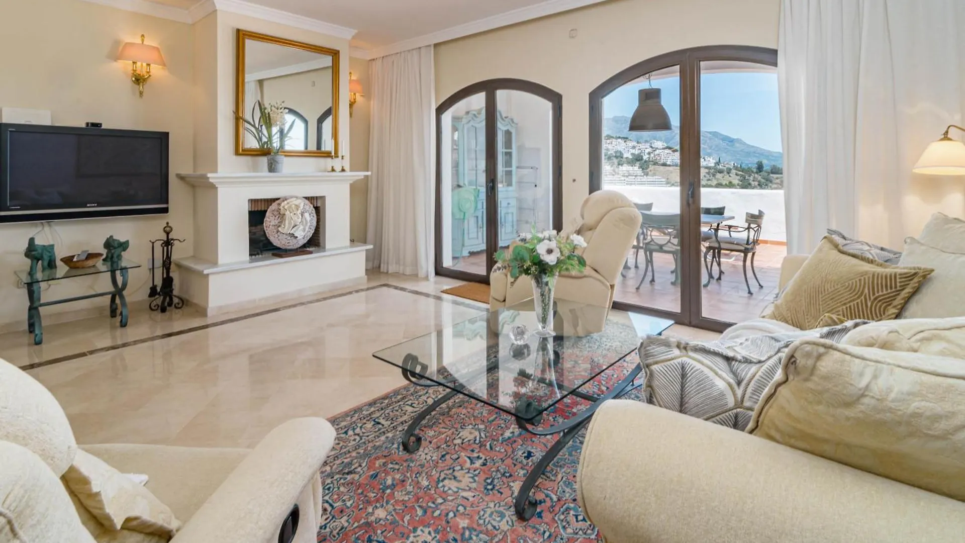 Lag - Spacious 3Br Townhouse With Private Jacuzzi Marbella 0*,