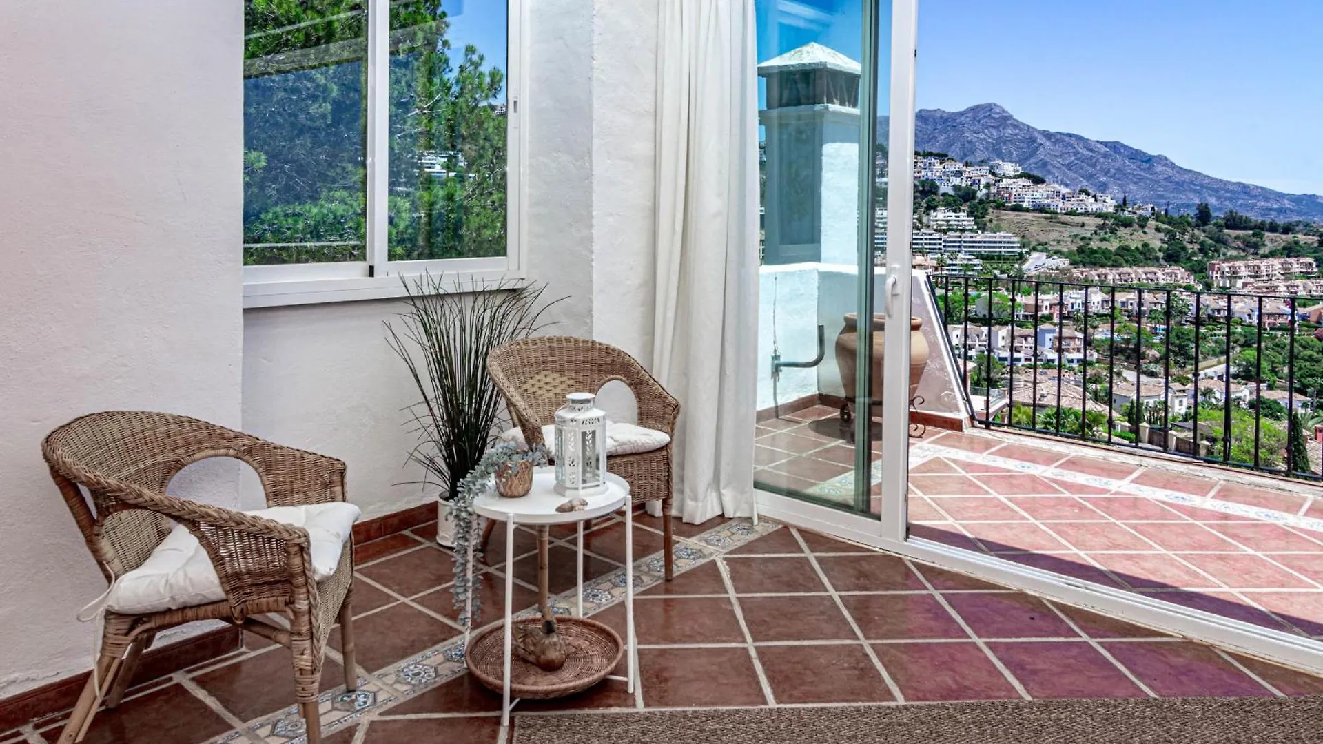 Lag - Spacious 3Br Townhouse With Private Jacuzzi Marbella